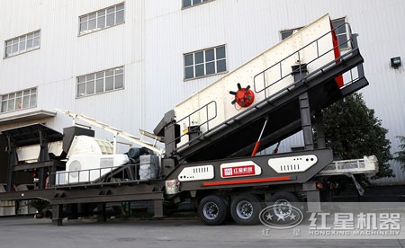 車載流動錘式破碎機多少錢？產(chǎn)量多高？